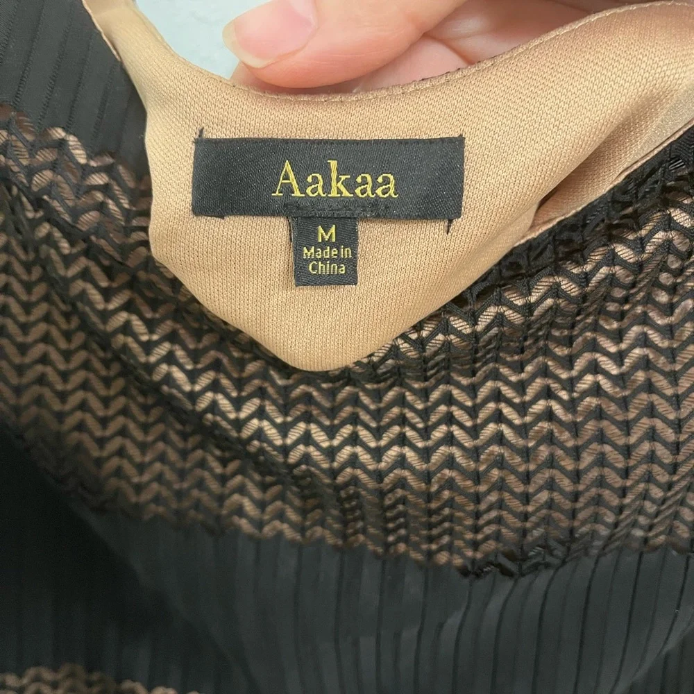 Aakaa Dress - Picture 7 of 8